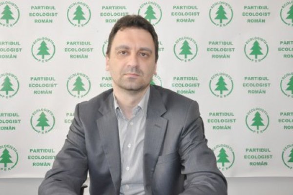 Bădrăgan: Premierul duce o luptă cu... premierul; ba susţine exploatarea gazelor de şist, ba eco-economia